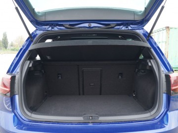 Volkswagen Golf R 2,0 TSI 310 KM DSG7 4Motion &ndash; Więcej Golfa w Golfie